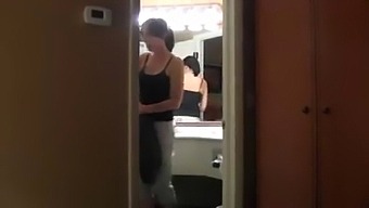 La Rencontre Chaude D'Une Milf Et De Son Beau-Fils