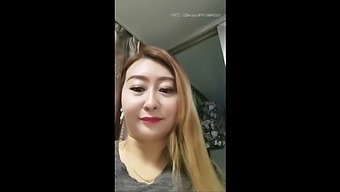 La Première Vidéo De Maman Milf Asiatique Mature