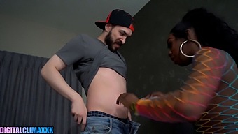 Tender Montana, A Black Beauty With An Amazing Ass, Gets Fucked By Undercover Cop Peter.